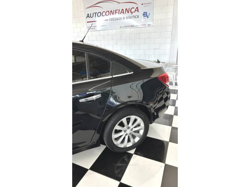 CHEVROLET - CRUZE - 2016/2016 - Preta - R$ 72.000,00