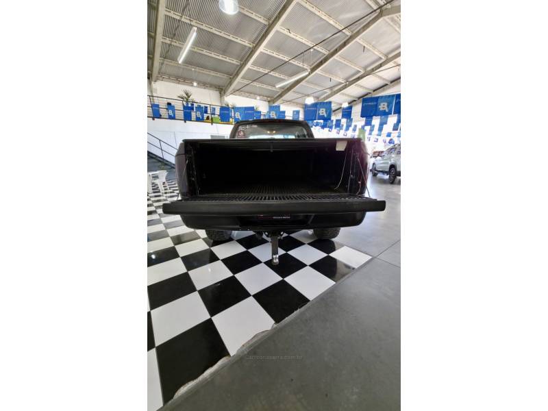 DODGE - RAM - 2006/2006 - Preta - R$ 169.900,00