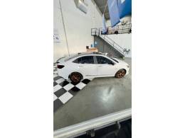 CHEVROLET - ONIX - 2024/2024 - Branca - R$ 106.900,00