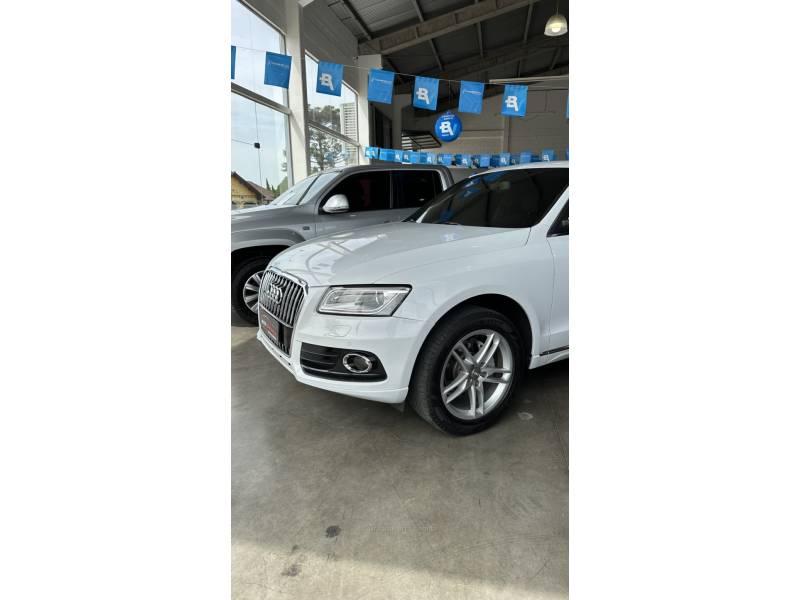 AUDI - Q5 - 2014/2014 - Branca - R$ 102.900,00