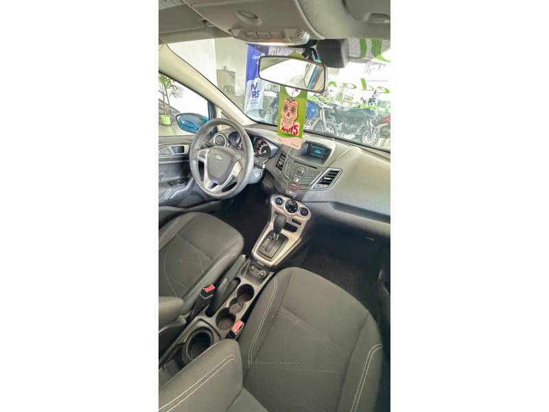 FORD - FIESTA - 2015/2015 - Azul - R$ 49.900,00