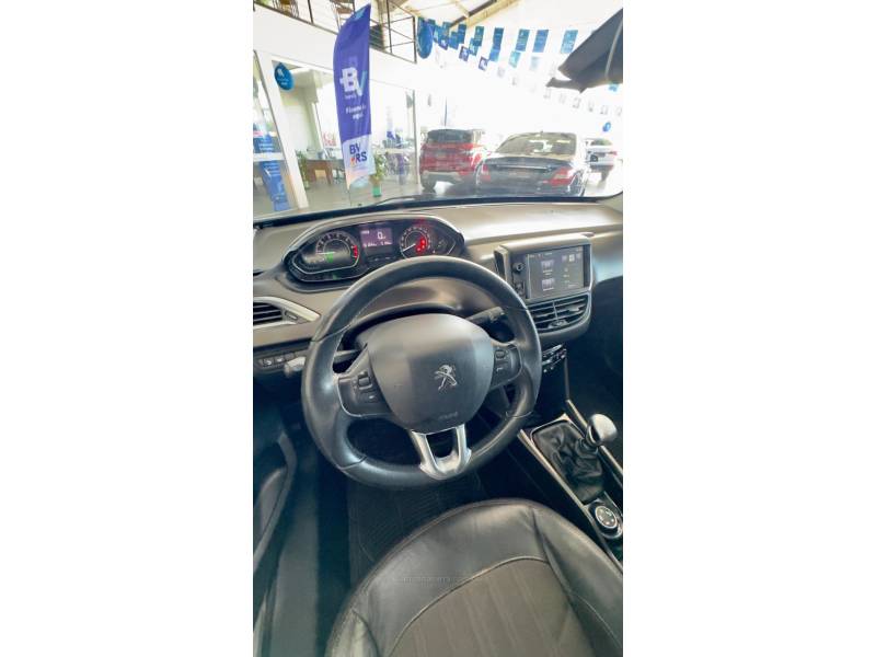 PEUGEOT - 2008 - 2015/2016 - Branca - R$ 59.900,00