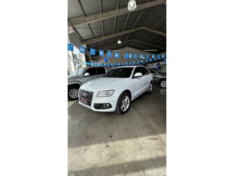 AUDI - Q5 - 2014/2014 - Branca - R$ 102.900,00