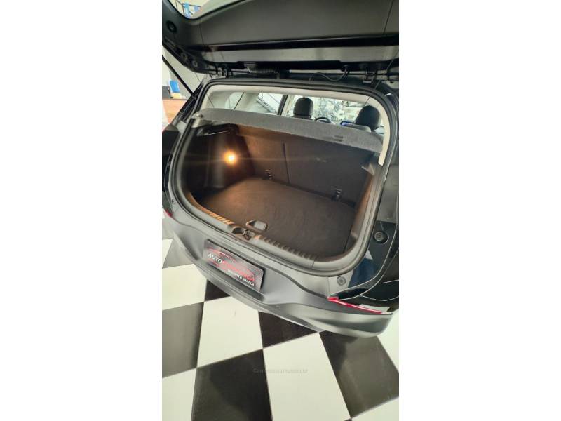 CHEVROLET - TRACKER - 2022/2022 - Preta - R$ 99.201,00