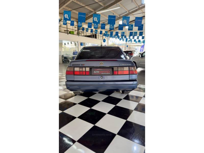 VOLKSWAGEN - SANTANA - 1997/1997 - Azul - R$ 28.900,00