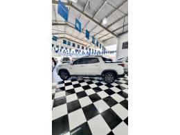 FIAT - TORO - 2022/2023 - Branca - R$ 158.000,00