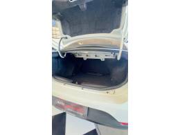 FIAT - SIENA - 2017/2017 - Branca - R$ 48.900,00