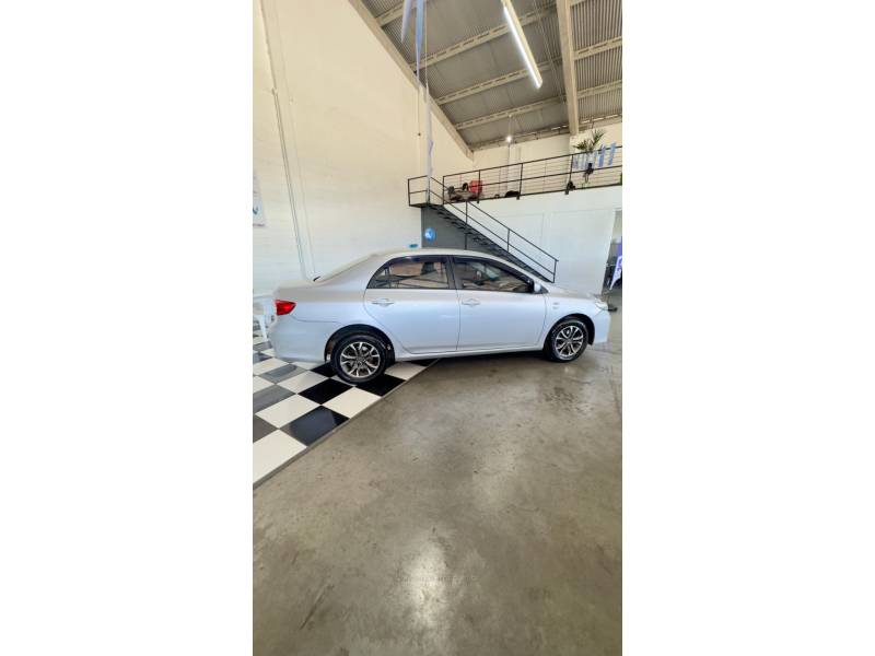 TOYOTA - COROLLA - 2012/2012 - Prata - R$ 64.900,00