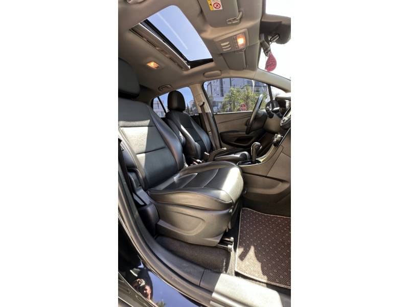 CHEVROLET - TRACKER - 2018/2018 - Preta - R$ 98.900,00