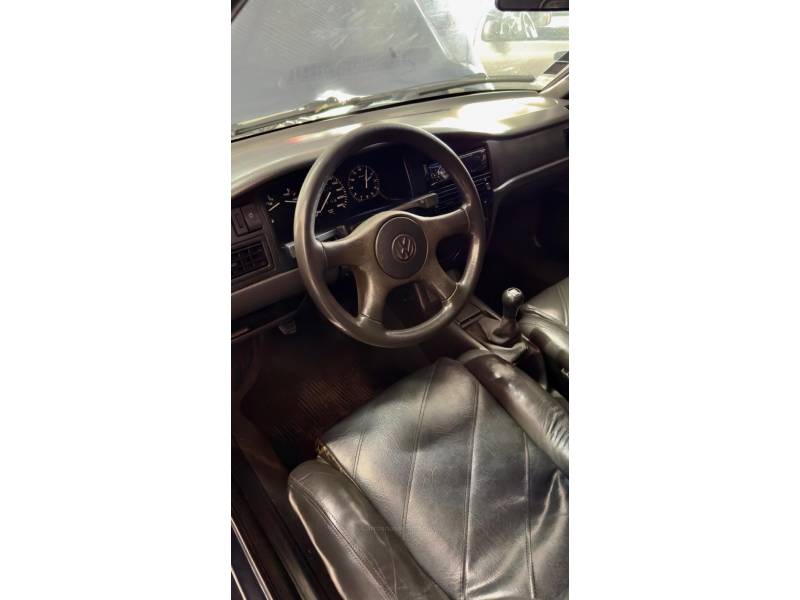 VOLKSWAGEN - SANTANA - 1997/1997 - Azul - R$ 28.900,00