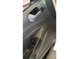 VOLKSWAGEN - GOL - 2013/2013 - Branca - R$ 39.900,00
