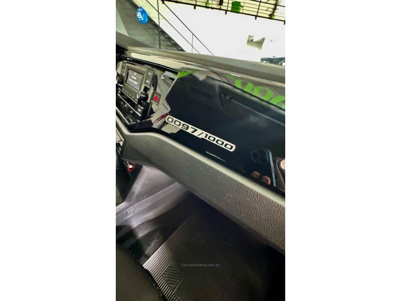 VOLKSWAGEN - POLO - 2023/2023 - Vermelha - R$ 85.900,00