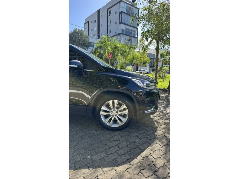CHEVROLET - TRACKER - 2018/2018 - Preta - R$ 98.900,00