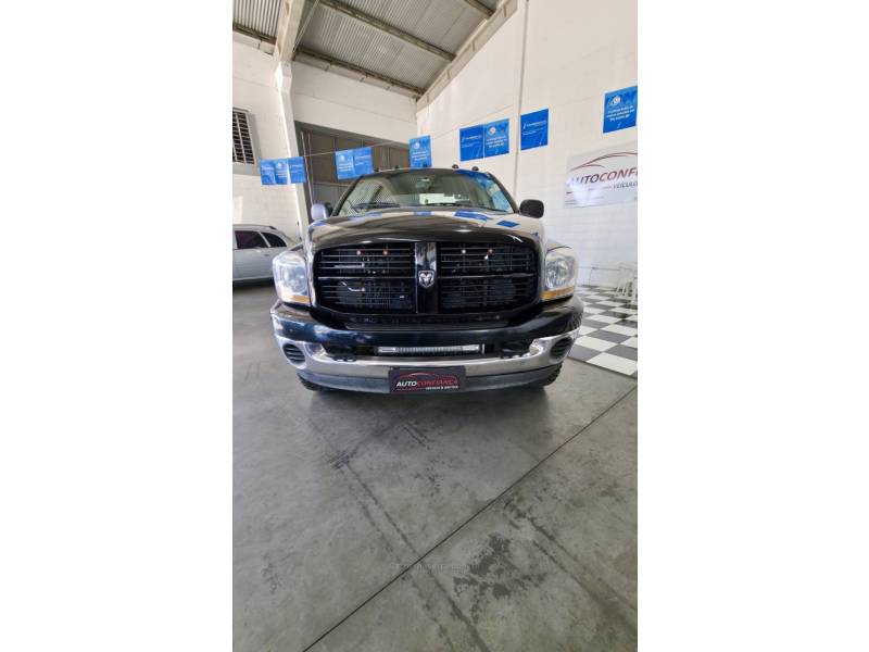 DODGE - RAM - 2006/2006 - Preta - R$ 169.900,00