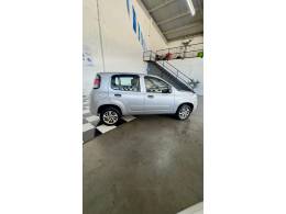 FIAT - UNO - 2016/2016 - Prata - R$ 39.900,00