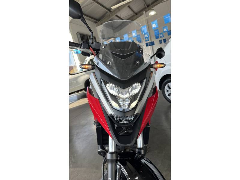 HONDA - NC 750X - 2023/2023 - Vermelha - R$ 59.900,00