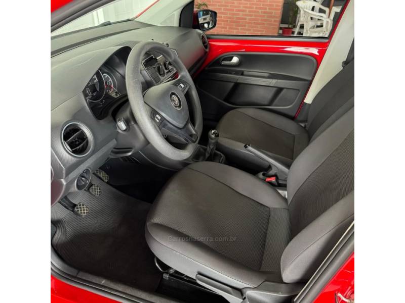 VOLKSWAGEN - UP - 2019/2020 - Vermelha - R$ 59.900,00