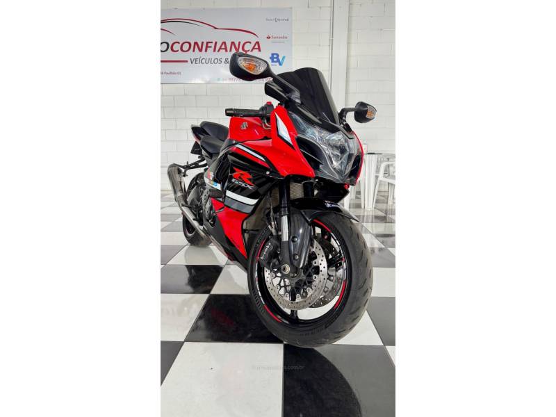 SUZUKI - GSXR - 2015/2016 - Vermelha - R$ 59.900,00