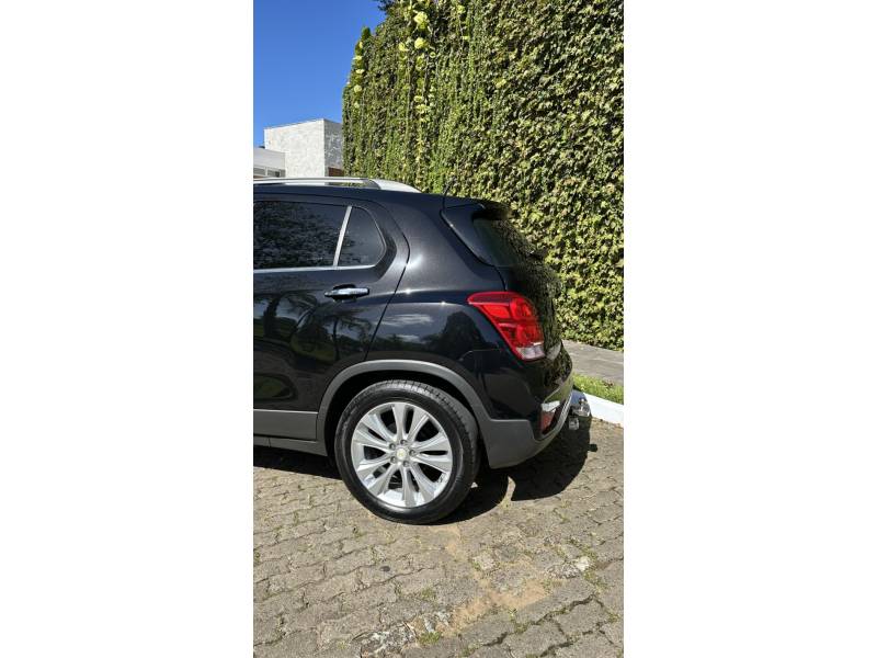 CHEVROLET - TRACKER - 2018/2018 - Preta - R$ 98.900,00