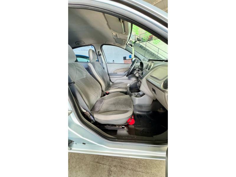 CHEVROLET - AGILE - 2011/2011 - Prata - R$ 32.900,00