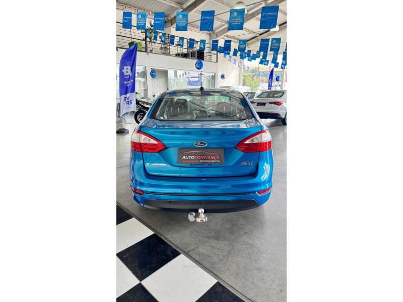 FORD - FIESTA - 2015/2015 - Azul - R$ 49.900,00