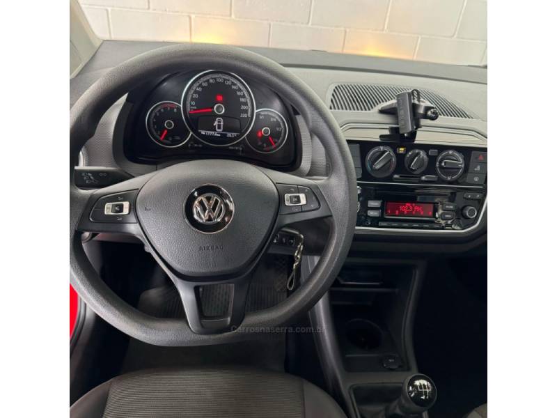 VOLKSWAGEN - UP - 2019/2020 - Vermelha - R$ 59.900,00