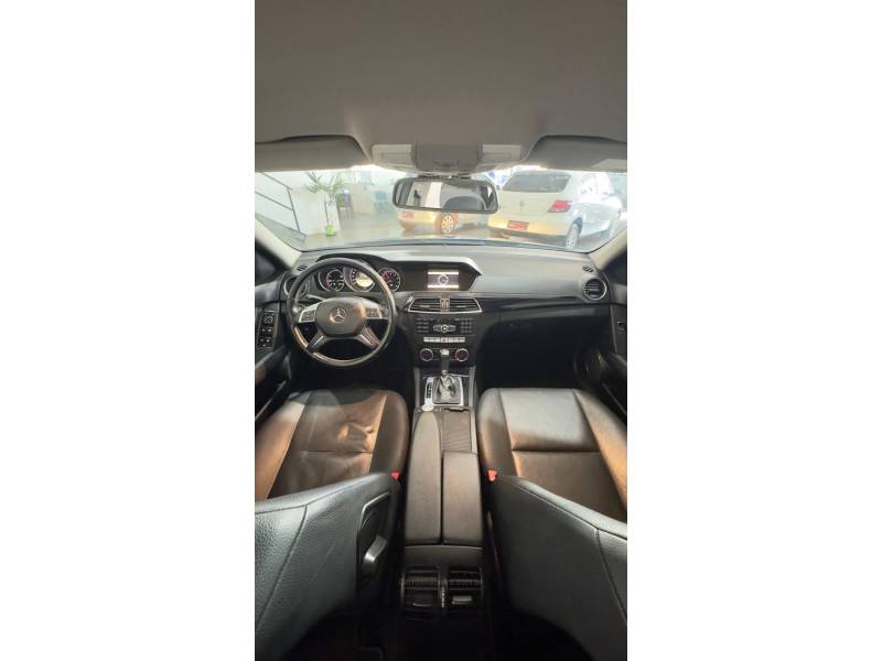 MERCEDES-BENZ - C 180 - 2012/2012 - Azul - R$ 69.900,00