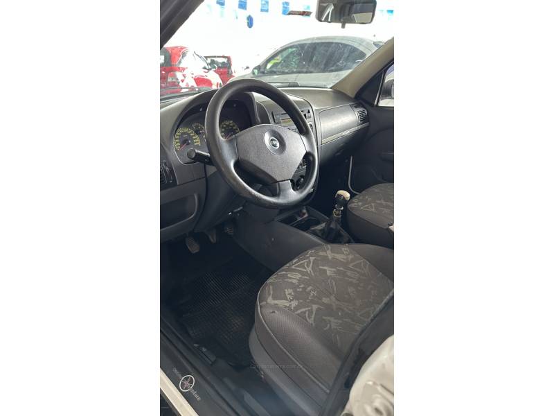 FIAT - PALIO - 2007/2007 - Branca - R$ 29.900,00