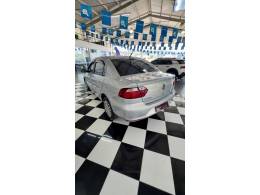 VOLKSWAGEN - VOYAGE - 2013/2013 - Prata - R$ 40.900,00