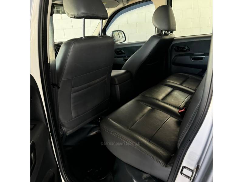 VOLKSWAGEN - AMAROK - 2017/2017 - Prata - R$ 114.900,00