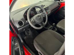 VOLKSWAGEN - UP - 2019/2020 - Vermelha - R$ 59.900,00