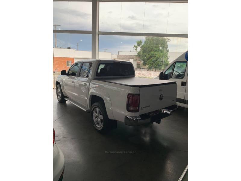 VOLKSWAGEN - AMAROK - 2019/2019 - Branca - R$ 169.600,00
