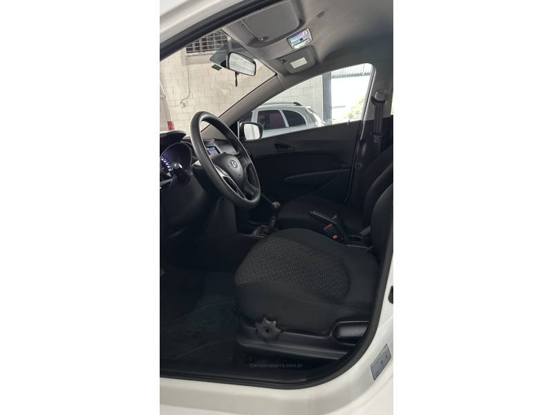HYUNDAI - HB20 - 2017/2017 - Branca - R$ 53.900,00