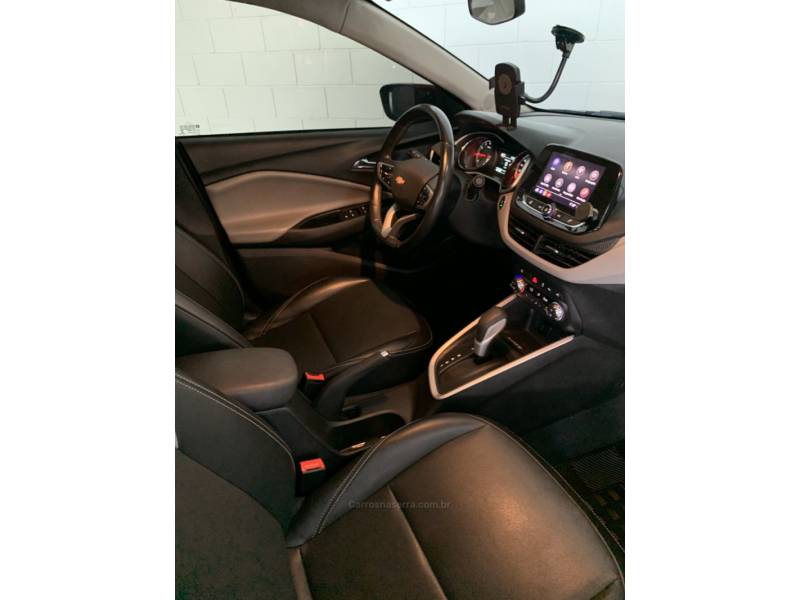 CHEVROLET - ONIX - 2020/2020 - Vermelha - R$ 78.900,00