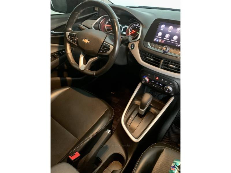 CHEVROLET - ONIX - 2020/2020 - Vermelha - R$ 78.900,00