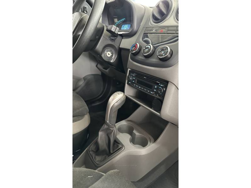 CHEVROLET - AGILE - 2012/2012 - Vermelha - R$ 39.900,00