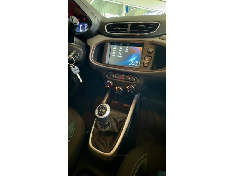 CHEVROLET - ONIX - 2019/2019 - Branca - R$ 64.900,00
