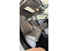 RENAULT - FLUENCE - 2013/2013 - Branca - R$ 49.900,00