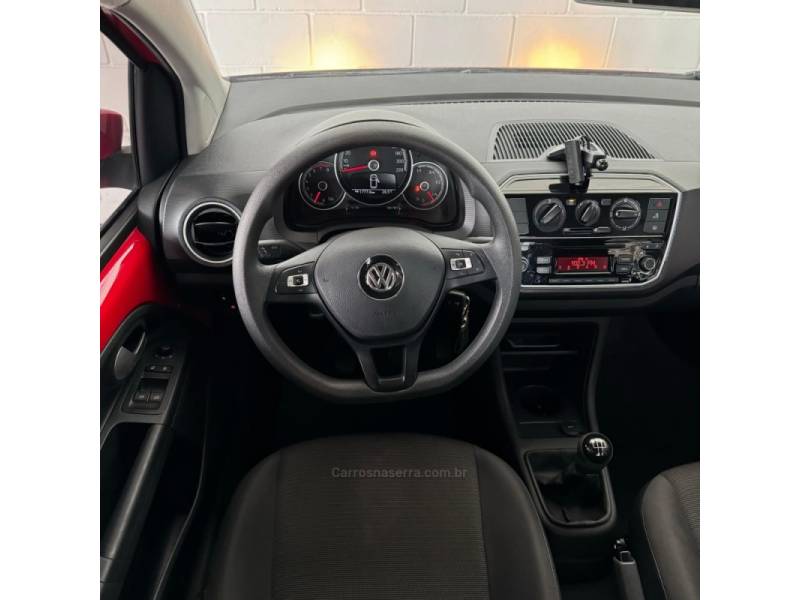 VOLKSWAGEN - UP - 2019/2020 - Vermelha - R$ 59.900,00
