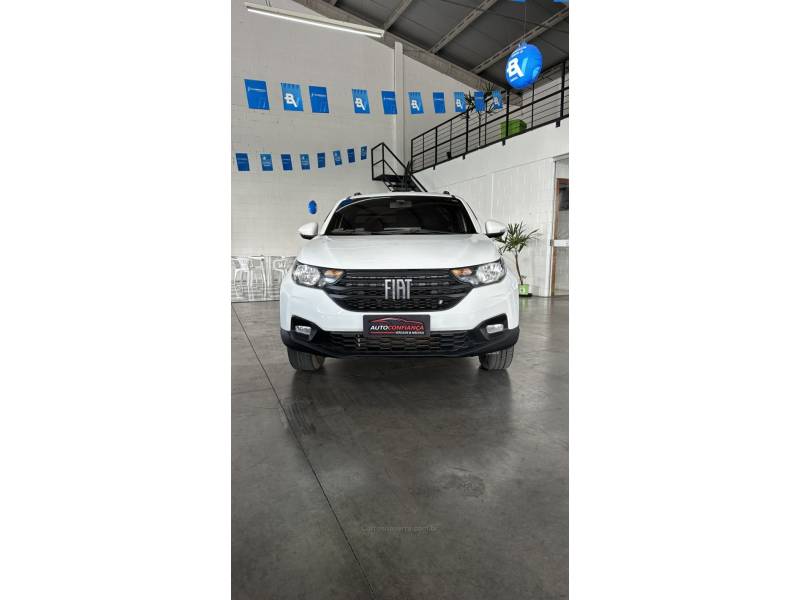 FIAT - STRADA - 2022/2022 - Branca - R$ 79.900,00