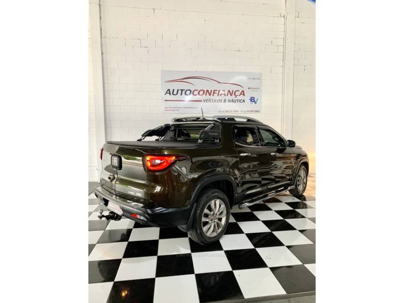 FIAT - TORO - 2018/2019 - Cinza - R$ 115.900,00