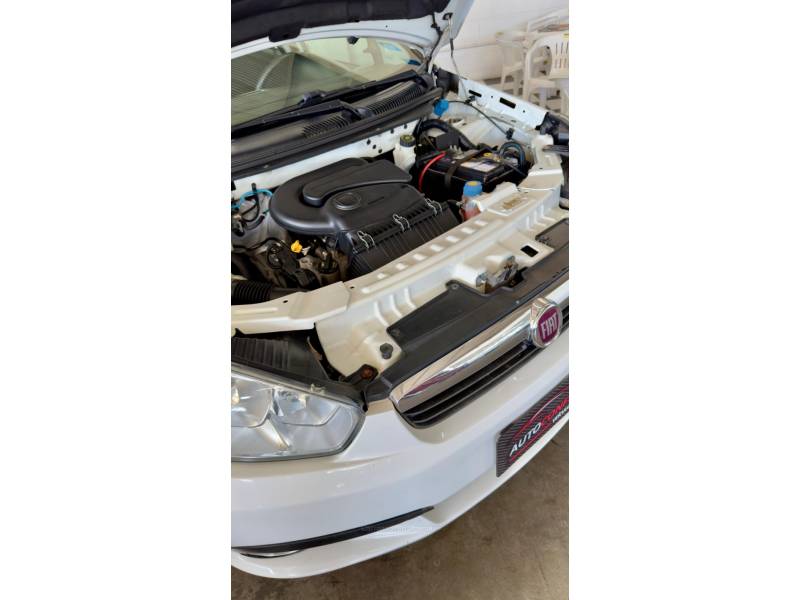 FIAT - GRAND SIENA - 2016/2016 - Branca - R$ 43.900,00