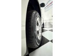 PEUGEOT - 207 - 2011/2012 - Prata - R$ 25.900,00