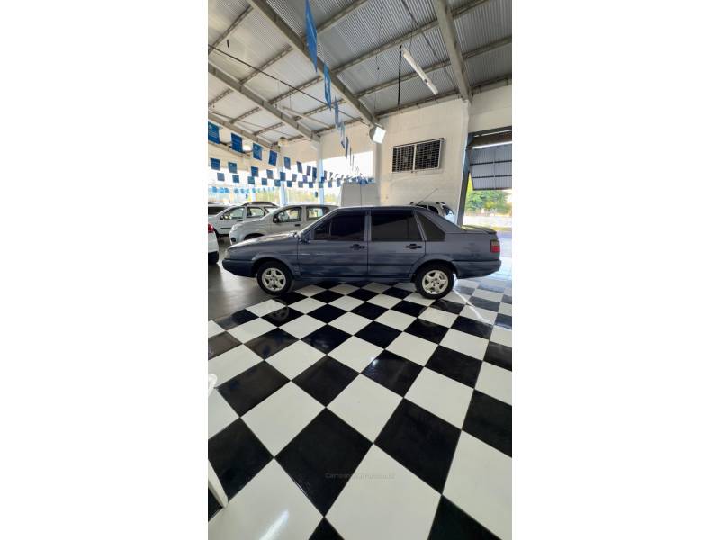 VOLKSWAGEN - SANTANA - 2000/2000 - Azul - R$ 24.900,00