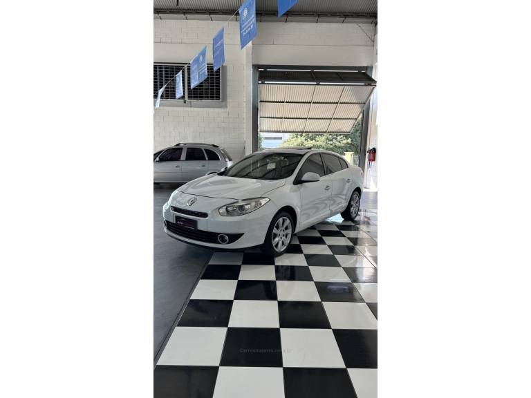 RENAULT - FLUENCE - 2013/2013 - Branca - R$ 49.900,00