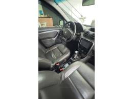 RENAULT - DUSTER - 2013/2014 - Verde - R$ 51.000,00