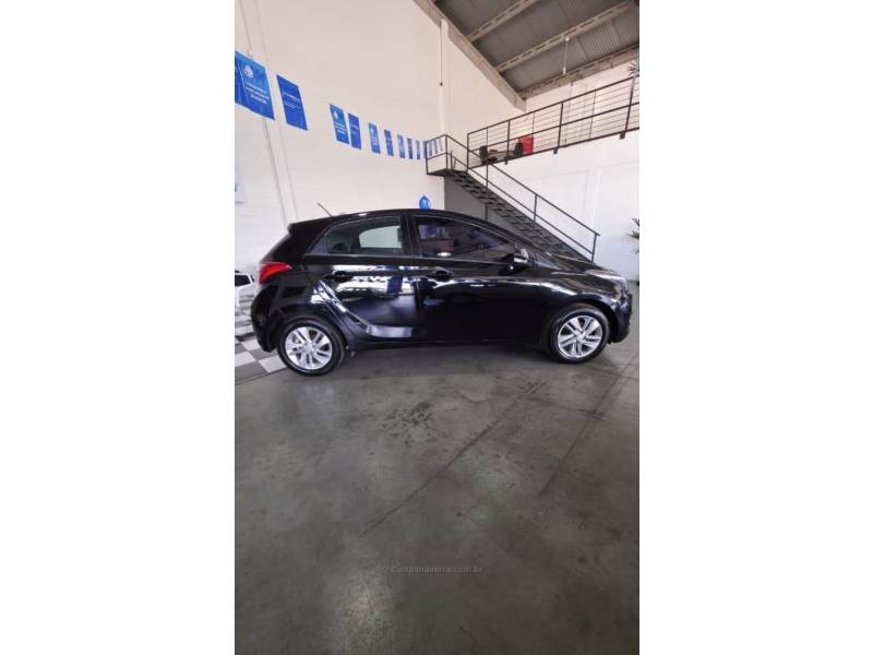 HYUNDAI - HB20 - 2015/2015 - Preta - R$ 45.900,00