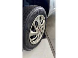 FIAT - UNO - 2016/2016 - Prata - R$ 39.900,00