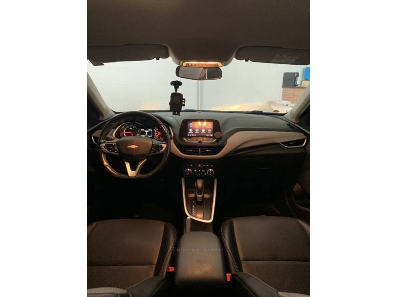 CHEVROLET - ONIX - 2020/2020 - Vermelha - R$ 78.900,00
