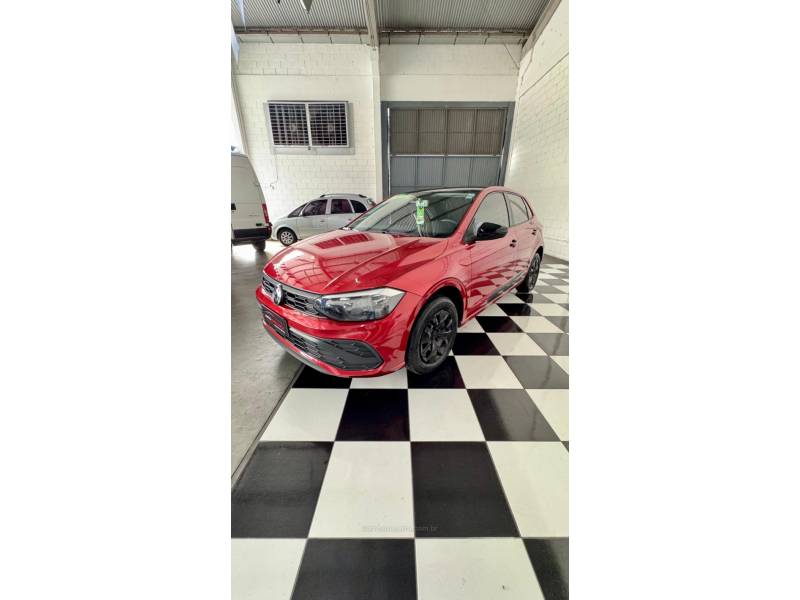 VOLKSWAGEN - POLO - 2023/2023 - Vermelha - R$ 85.900,00